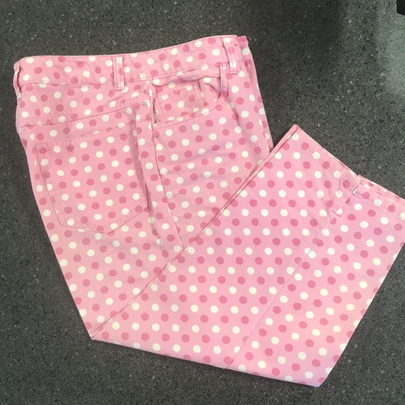BillBlass Jeanswear Pink and White Polka Dot Twill Capris - Picture 1 of 7